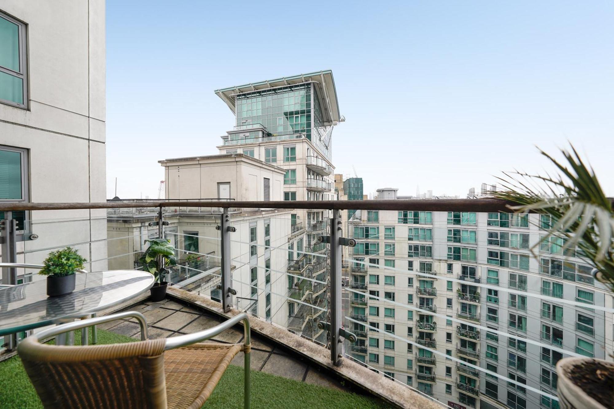 St George River Apartment London Eksteriør billede